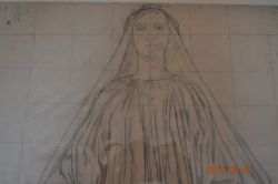 Weibliche Gestalt mit Mantel „E..., Abb. Nr. 5“